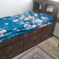 تخت خواب یک نفره