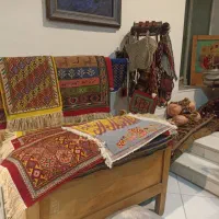 کارآموز جهت صادرات فرش و صنایع دستی ارمنستان