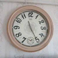 ساعت دیواری