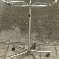 یک عدد رگال چرخشی استیل