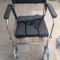 ویلچر مخصوص حمام و سرویس فرنگی با بدنه آلومینیومی