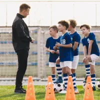 مربی فوتبال و فوتسال