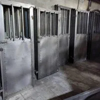 درب انباری پشت بام چهارچوب فلزی