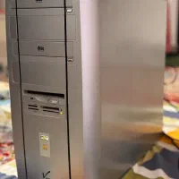 کامپیوتر کامل شامل کیس مانیتور کیبورد اسپیکر