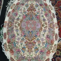 یک تخطه فرش دستباف زرونیم بیضی گل ابریشم رج 50