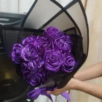 دست گل با روبان