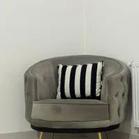 دو عدد مبل تک نفره