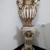 گلدان و پایه دکوری