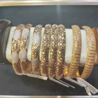 فروش طلا به قیمت تابلو در طلافروشی