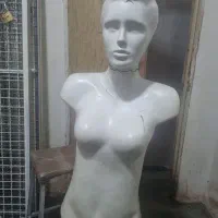 مانکن نیم تنه