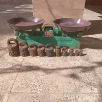 ترازو قدیمی|کلکسیون اشیاء عتیقه|شهریار, شهرک شاهد|دیوار