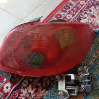 چراغ عقب ۲۰۶