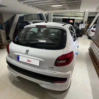 ۲۰۷ اتوماتیک سقف پانا موتور تیوفایو پلاس+سفید|خودرو سواری و وانت|شیراز, شهرک بزین|دیوار