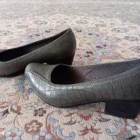 کفش نونو. سایز ۴۰|کیف، کفش، کمربند|بافق, |دیوار