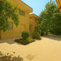 فروش‌منزل ویلایی ۶۰۰متر/۲طبقه/قدوسی‌غربی