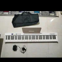 پیانو دیجیتال تاشو pj88c