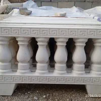 نرده دور باغچه