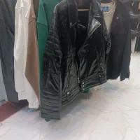 نیازمند فروشنده اقا