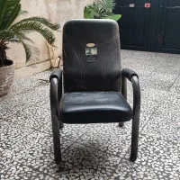 صندلی چرمی مناسب املاک