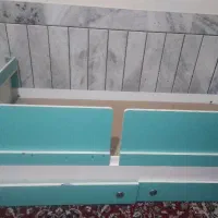 تخت تاشو کشو داربا محافط بچه