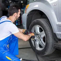مکانیکی آهنگری باطریسازی سیارامداد(تعمیر در محل)