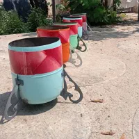 گلدان فلزی عمری