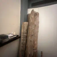 چوب درخت کاج حداقل ۳۰ ساله