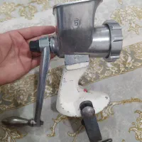 چرخ گوشت دستی شماره 5ساخت رمانی|کلکسیون اشیاء عتیقه|تهران, ایوانک|دیوار