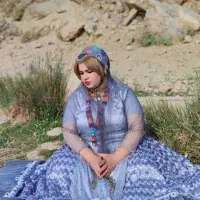 لباس محلی چهار تای دیگر مانده تا فروش نرفته|لباس|صدرا-فارس, فاز ۲|دیوار
