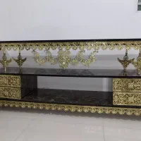 میز تلویزیون برنجی پُرکار