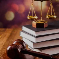 وکیل دادگستری