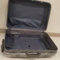 چمدان مسافرت|کیف، کفش، کمربند|خمین, |دیوار