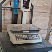 ترازو دیجیتال ۳۰ کیلو و باسکول دیجیتال ۵۰۰ کیلویی