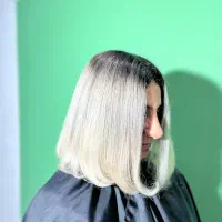 رنگ و لایت|خدمات آرایشگری و زیبایی|چالوس, |دیوار