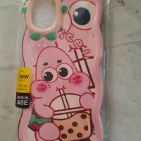 تعدادی وسیله|کیف، کفش، کمربند|اصفهان, بوستان ناژوان|دیوار