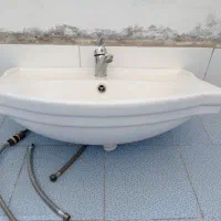 روشور تمیز و مرتب همراه با شیر|لوازم سرویس بهداشتی|گلبهار, شهر جدید گلبهار|دیوار