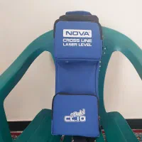 تراز لیزری با پایه و وسایل جانبی