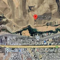 1302متر باغ و زمین سند دار داخل شهر دیواندره