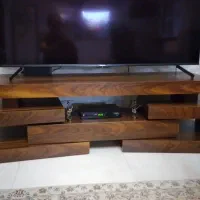 میز زیر تلویزیونی