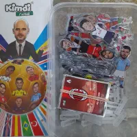 آلبوم کیمدی فول کارت به همراه مینی فیگور و برچسب