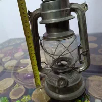 فانوس نفتی وساعت رومیزی|کلکسیون اشیاء عتیقه|شیراز, شهرک بهار|دیوار
