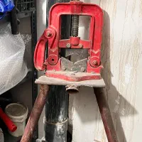 گیره لوله کشی و حدیده و لوله بر کاملا سالم