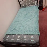 تخت فلزی تک نفره باتشک|تخت و سرویس خواب|رشت, کوی مهر|دیوار