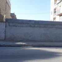 زمین چهاردیواری