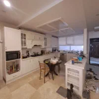 ۸۰متر  دوخواب  چهار باغ شرقی  فول امکانات