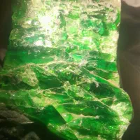 زمردیشمسنگقیمتی