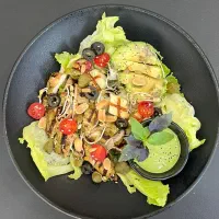 استخدام نیروی خانم در مجموعه تهیه غذا