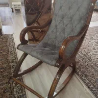 صندلی مادر بزرگ
