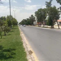 رهن-واجاره-یک-مغازه-ازداخل-یک-گاراژ-جاده-اصلی