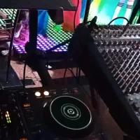 دیجی حرفه ای با نورپردازی رایگان